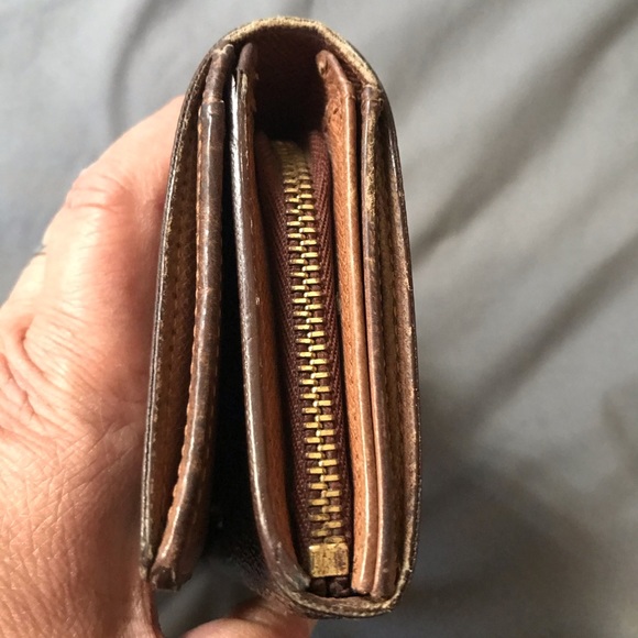 Louis Vuitton wallet - Picture 3 of 6